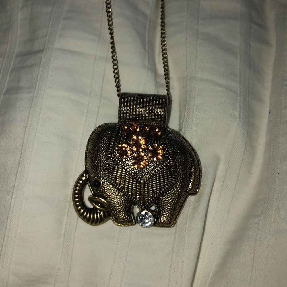 Brand new Elephant necklace